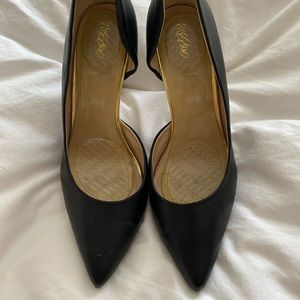 Cute black and gold detail high heels - size 9.5